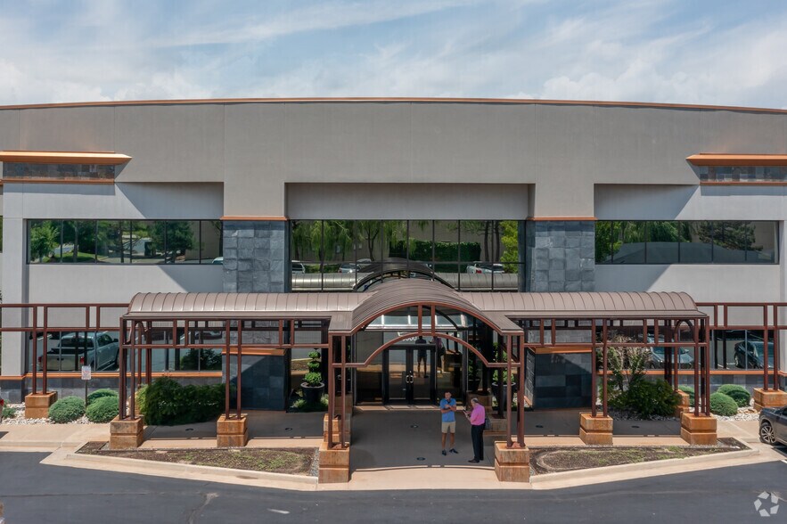 More Photos Of 3600 NW 138th St, Oklahoma City Medical For Lease