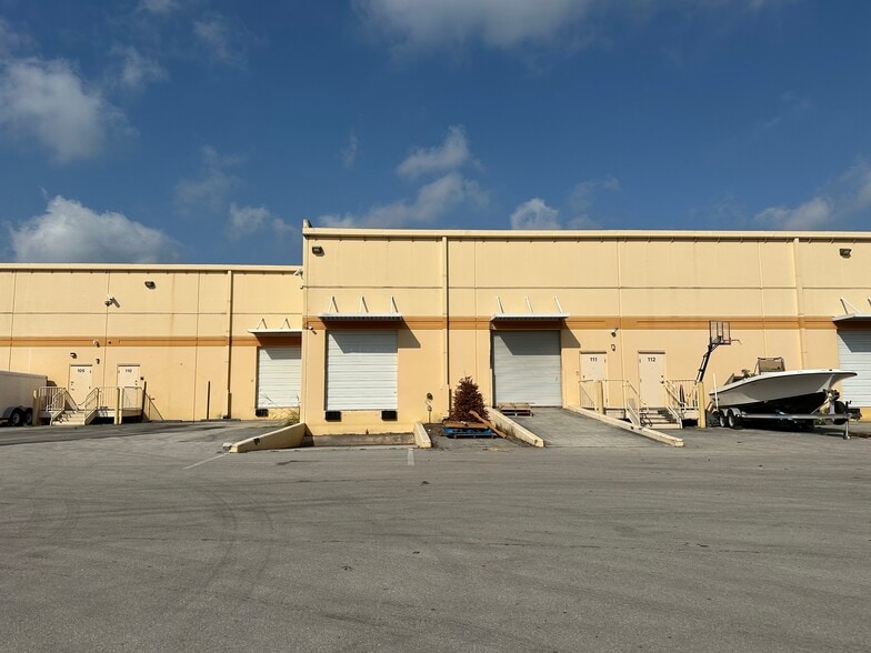 More Photos Of 12601 NW 115th Ave, Medley Warehouse For Sale