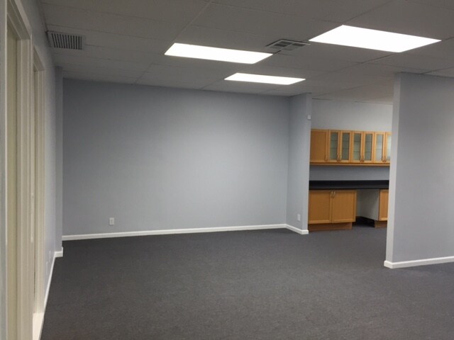 More Photos Of 112-122 S Robertson Blvd, Los Angeles Storefront Retail Office For Sale