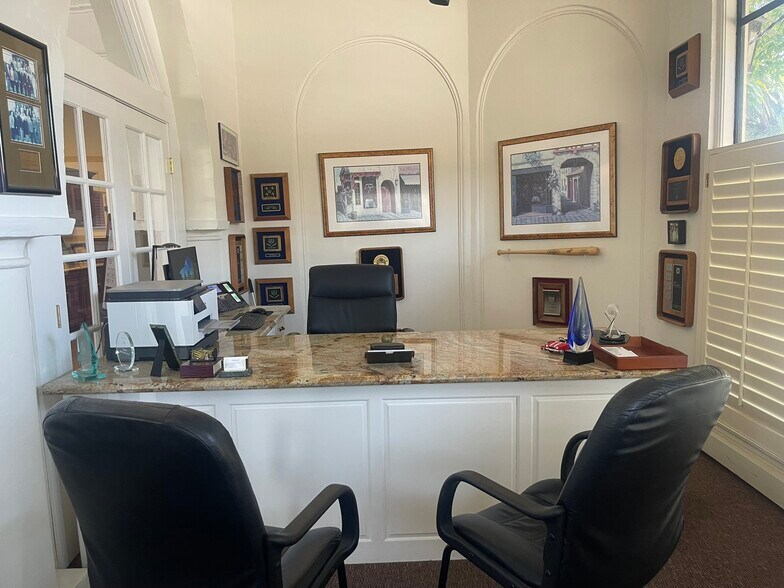 More Photos Of 4490 Piedmont Ave, Oakland Office For Sale