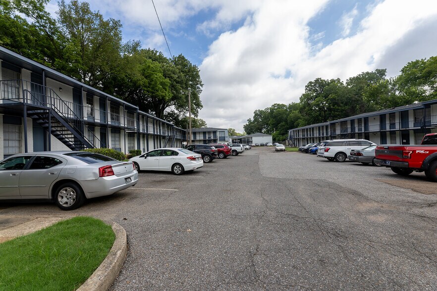 More Photos Of 3446 Carnes Ave, Memphis Apartments For Sale