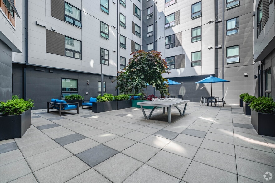 More Photos Of 15300 33rd Ave S, Seatac Apartments For Lease