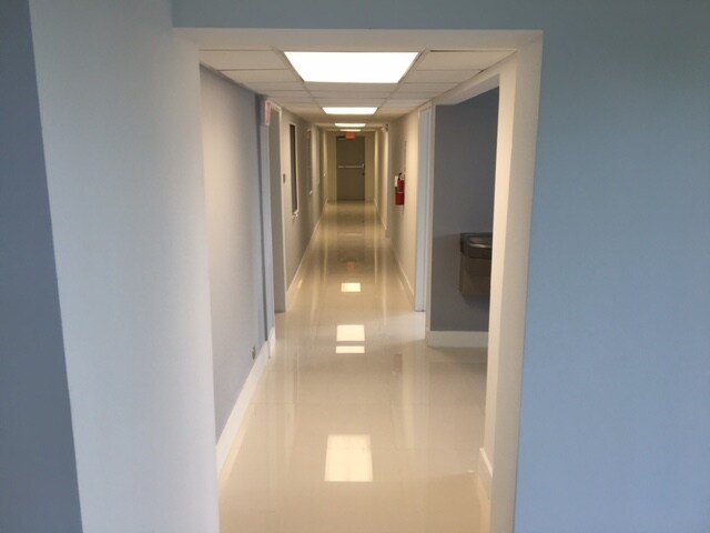 More Photos Of 17100 NE 19th Ave, North Miami Beach Medical For Sale