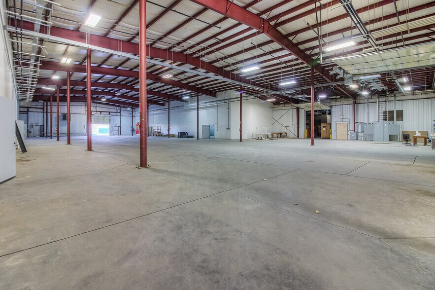 More Photos Of 503 W Prospect Rd, Moxee Warehouse For Lease