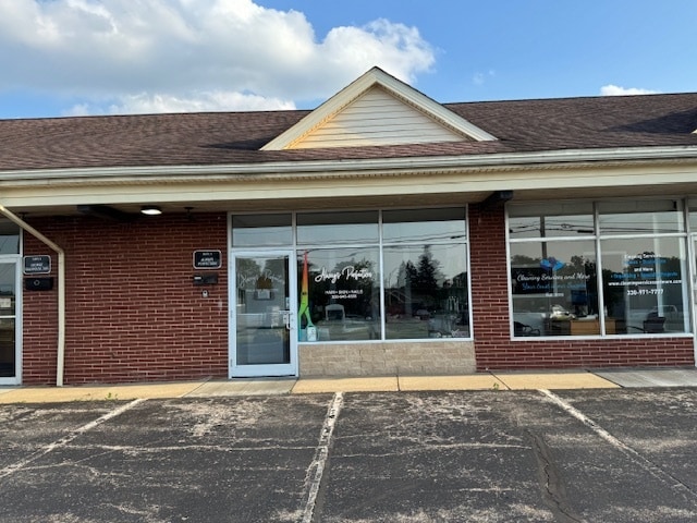 More Photos Of 1630 Schiller Ave, Cuyahoga Falls Office For Lease
