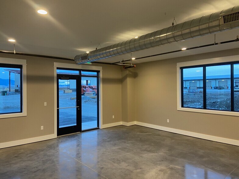 More Photos Of 24 Eldorado Lane, Belgrade Industrial For Lease