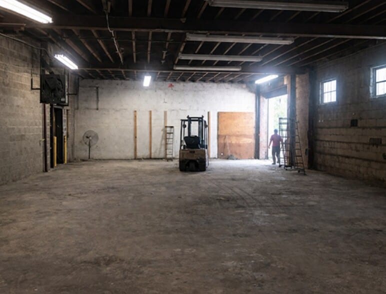 More Photos Of 733-743 Livonia Ave, Brooklyn Warehouse For Sale