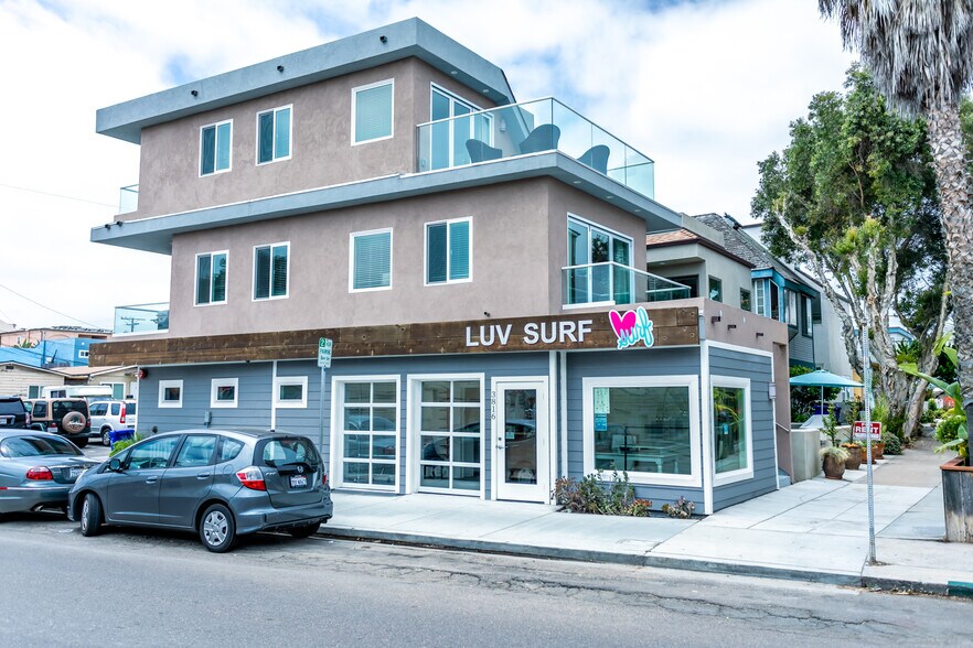 More Photos Of 3816 Mission Blvd, San Diego General Retail For Lease