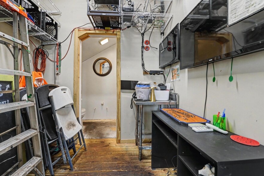 More Photos Of 113 S Beach Blvd, Bay Saint Louis Restaurant For Sale