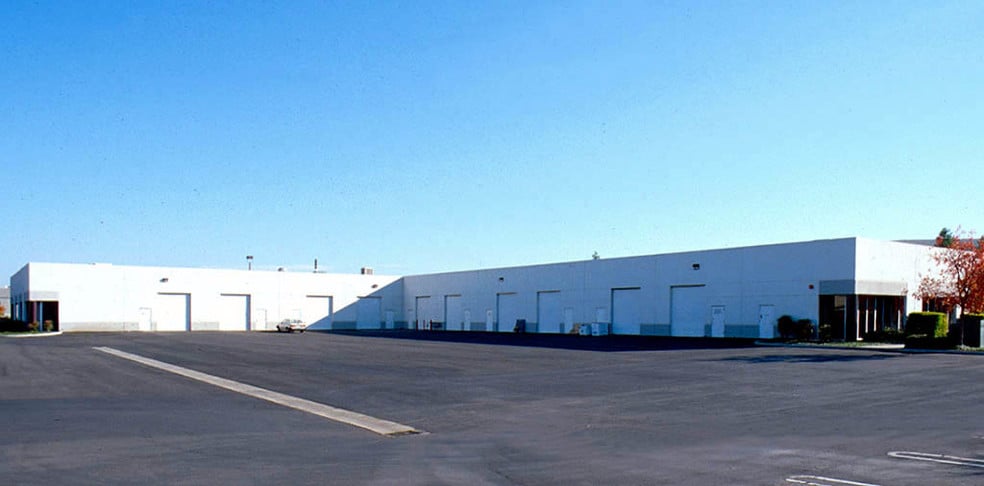 More Photos Of 1376 Lead Hill Blvd, Roseville Flex For Lease
