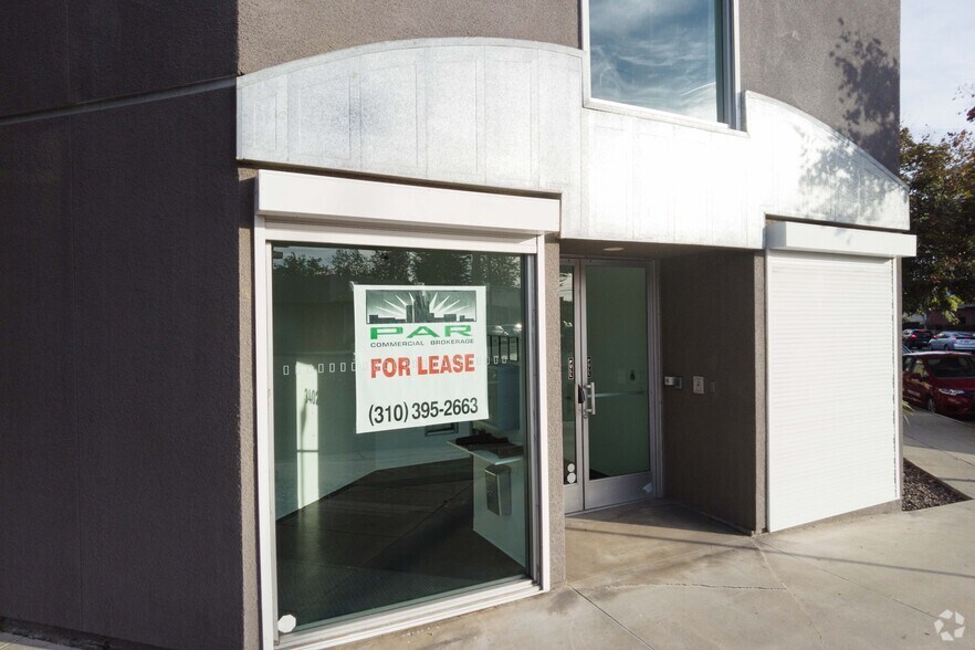 More Photos Of 3402 Motor Ave, Los Angeles Loft Creative Space For Lease