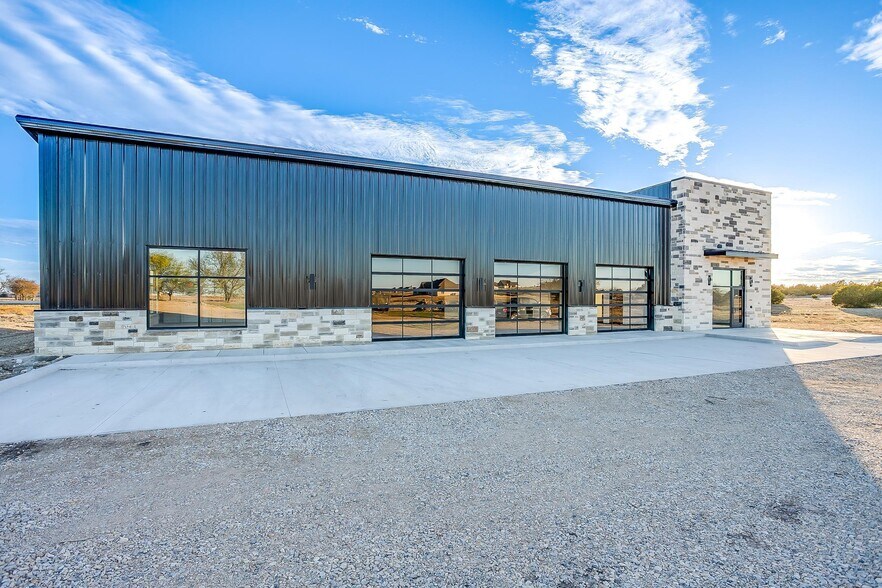 More Photos Of 4939 Fm 920, Weatherford Flex For Sale