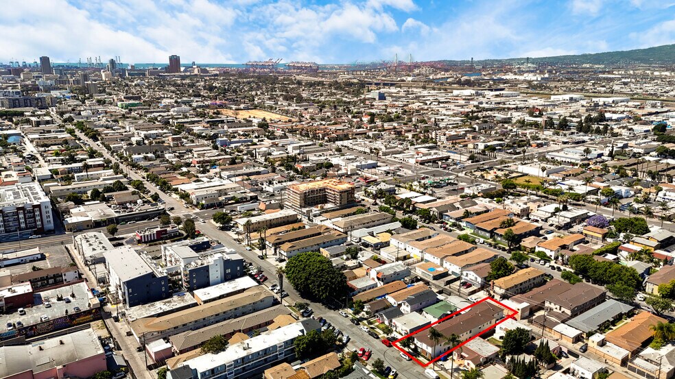 More Photos Of 1885-1887 Locust Ave, Long Beach Apartments For Sale