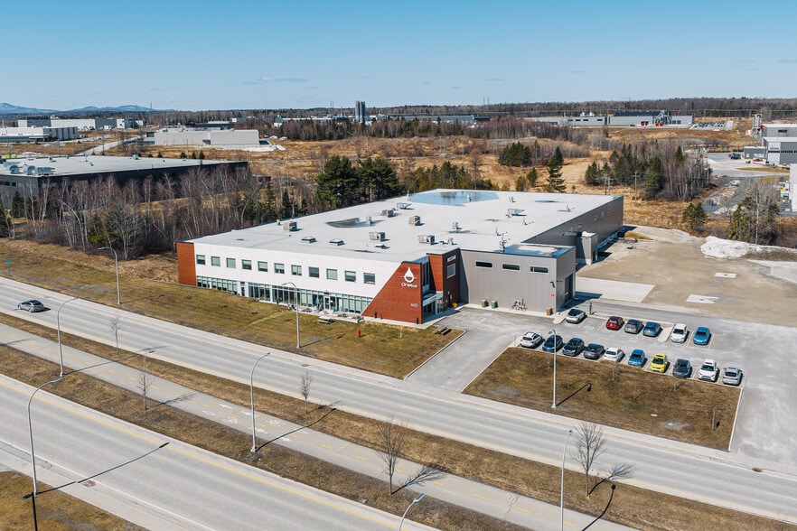 Primary Photo Of 4615 Boul De Portland, Sherbrooke Industrial For Lease