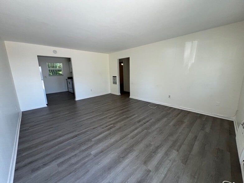 More Photos Of 1845 Dillone Ln, North Palm Beach Apartments For Sale