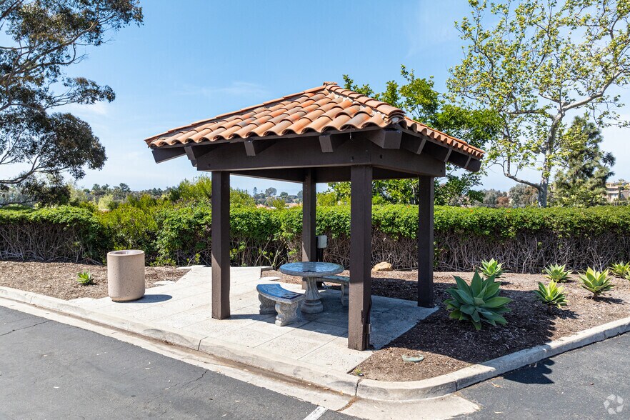 More Photos Of 681 Encinitas Blvd, Encinitas Office For Lease