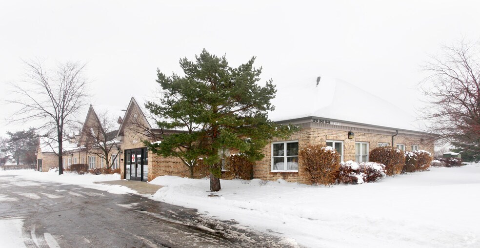 More Photos Of 3939 N Wilke Rd, Arlington Heights Office For Lease