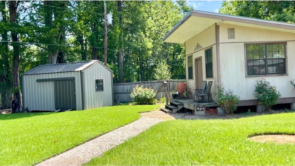 More Photos Of 1424 Fisherman Dr, Ferriday Hotel For Sale