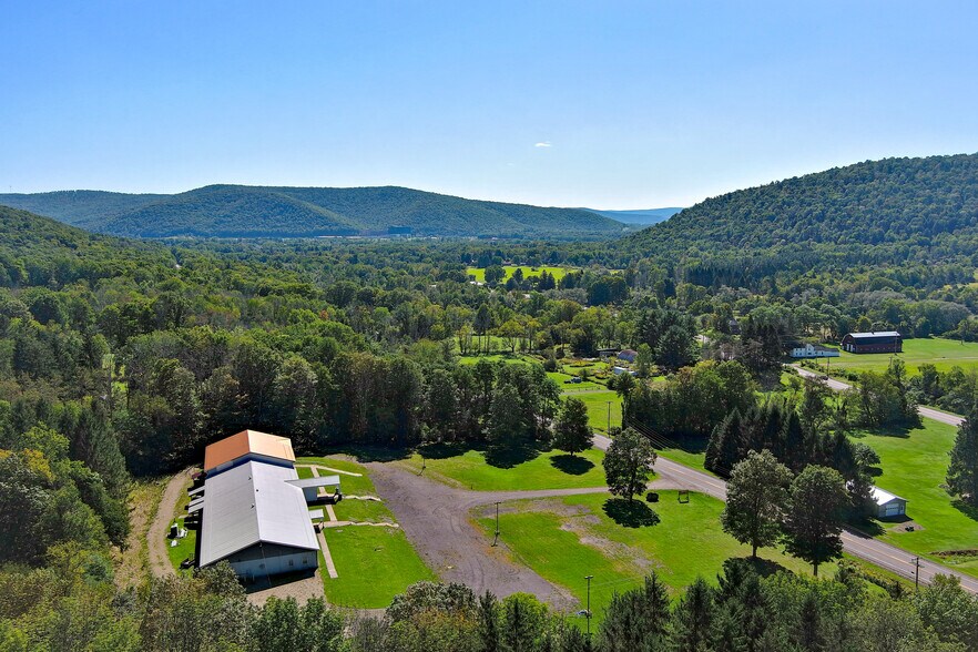 More Photos Of 4250 N State St, Salamanca Freestanding For Sale