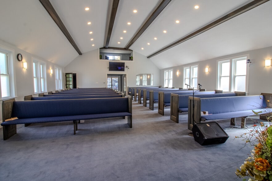 More Photos Of 207 N Prettyman St, Knox Religious Facility For Sale