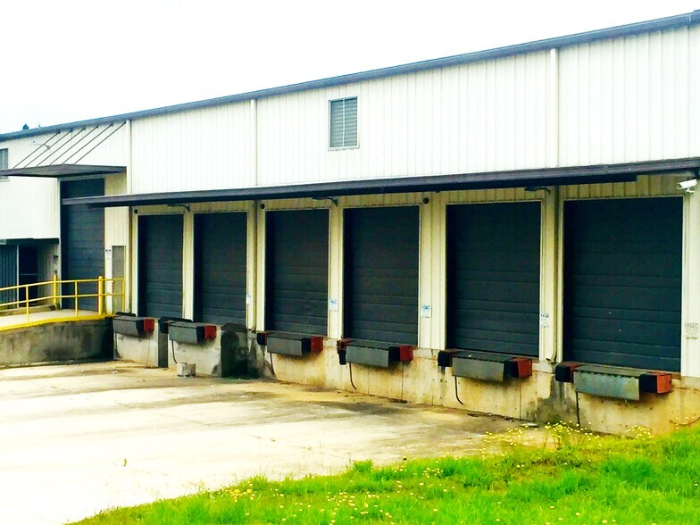 More Photos Of 2 Shelter Dr, Greer Warehouse For Lease