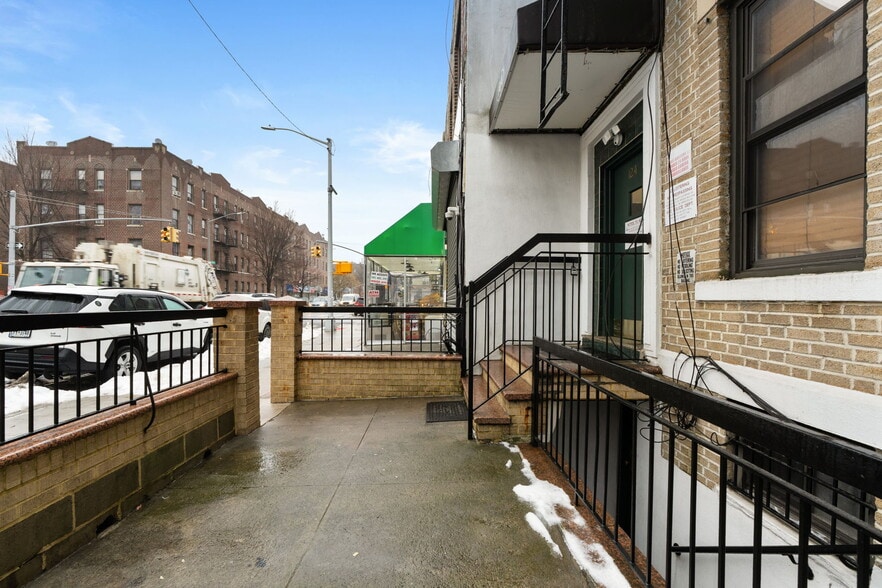 More Photos Of 124 Cortelyou Rd, Brooklyn Apartments For Sale