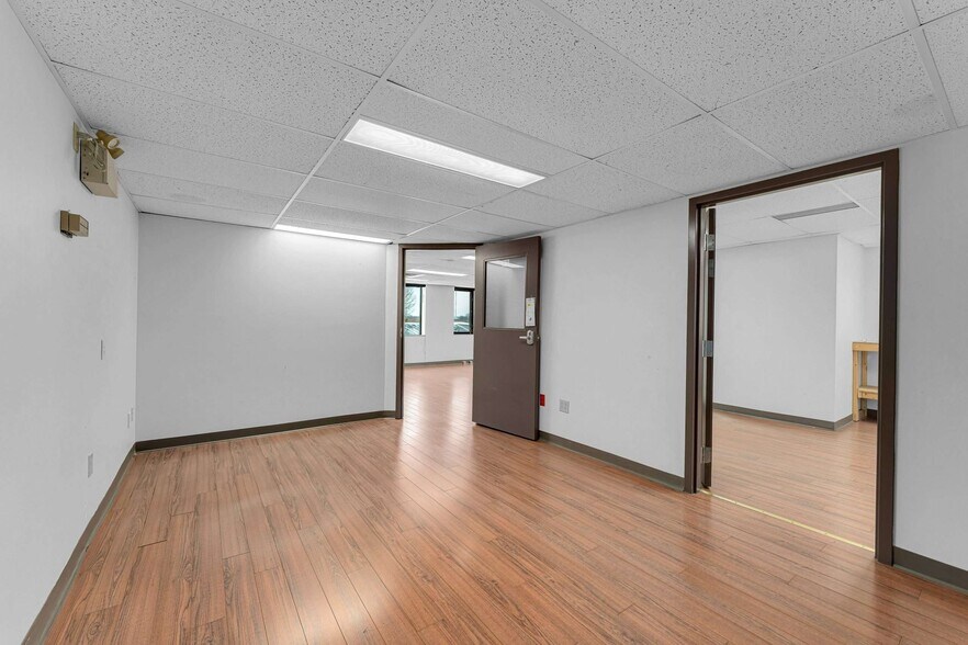 More Photos Of 10 Binnington Crt, Kingston Distribution For Sale