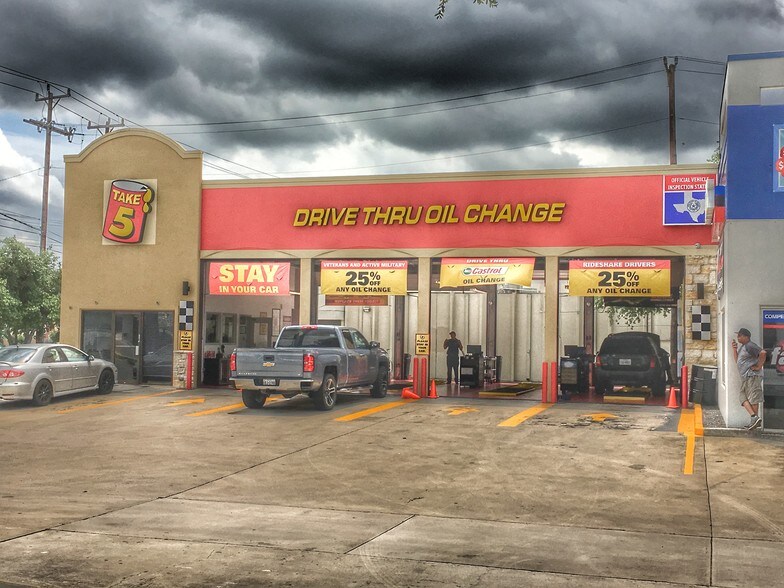 More Photos Of 7626 Culebra Rd, San Antonio Storefront For Lease