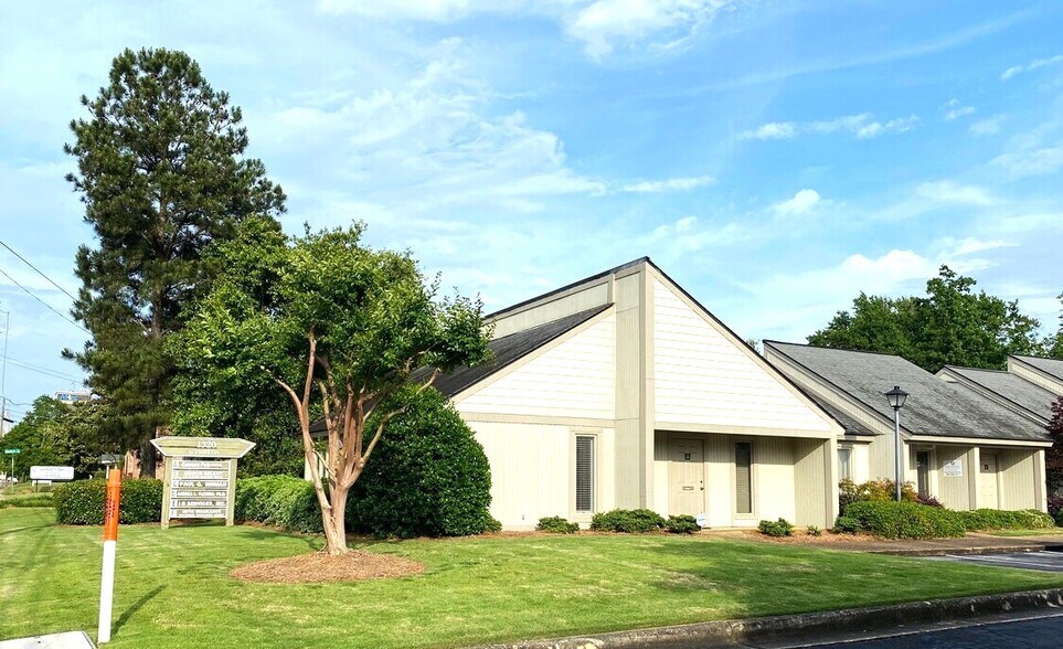 Primary Photo Of 1320 Wynnton Rd, Columbus Office For Lease