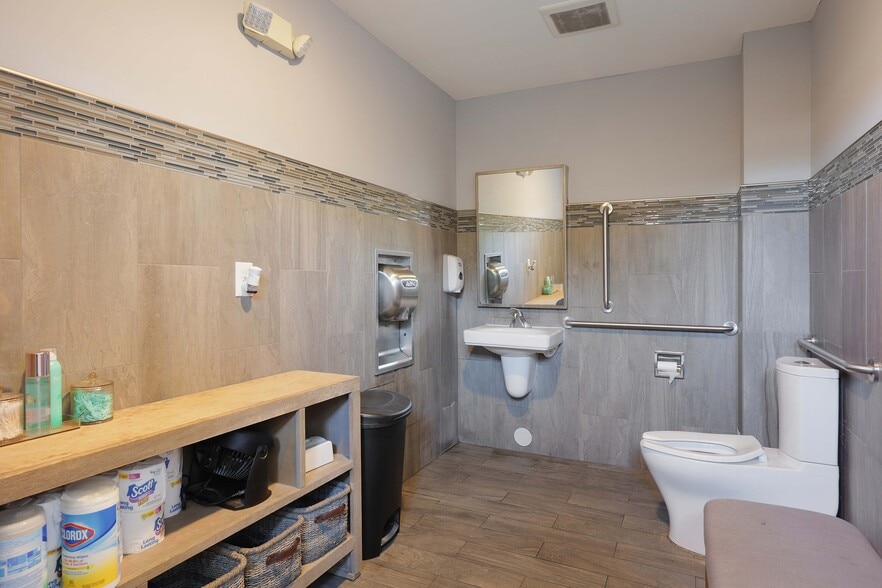 More Photos Of 64 Steiner Ave, Neptune City Warehouse For Lease