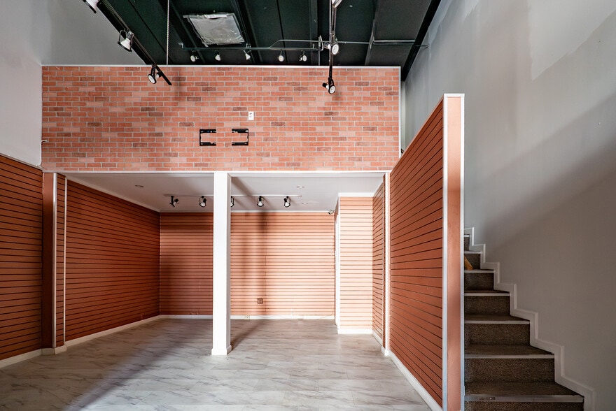 More Photos Of 7101 N Miami Ave, Miami Flex For Lease