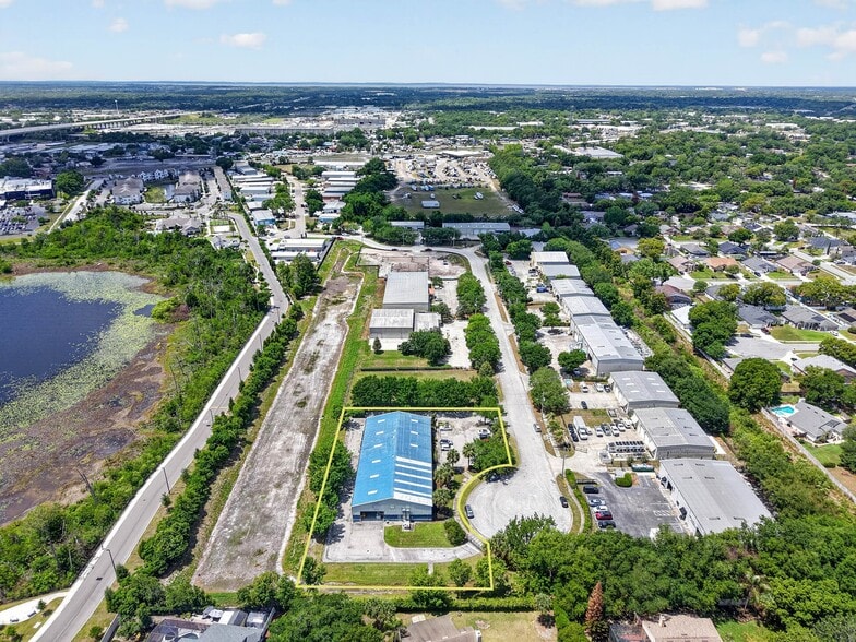 More Photos Of 2721 Pemberton Dr, Apopka Warehouse For Lease