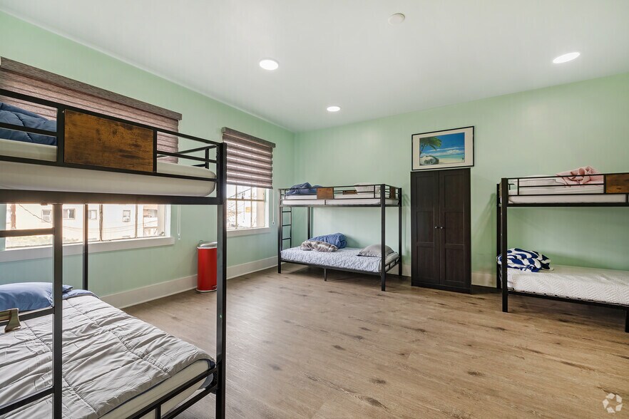 More Photos Of 4109-4117 W Pico Blvd, Los Angeles Office For Sale