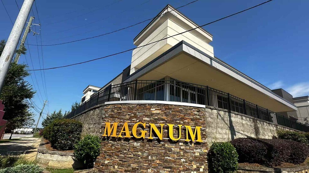 Primary Photo Of 2390 Chamblee Tucker Rd, Chamblee General Retail For Lease