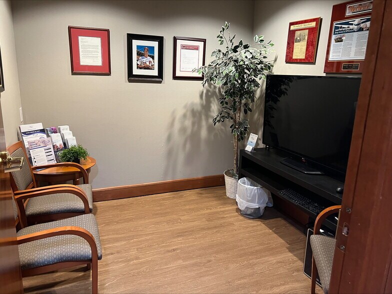 More Photos Of 860 E Swedesford Rd, Wayne Medical For Sale