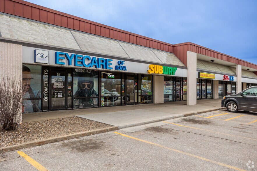 More Photos Of 200 Army Post Rd, Des Moines Unknown For Lease