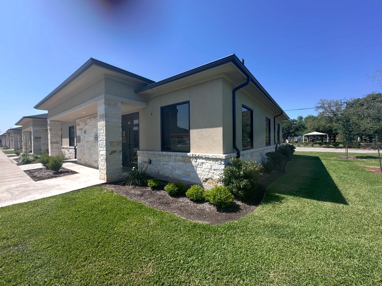 More Photos Of 4220 Cartwright Rd, Missouri City Medical For Sale