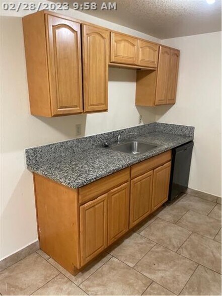 More Photos Of 5136-5154 SE 17th Ave, Portland Apartments For Sale