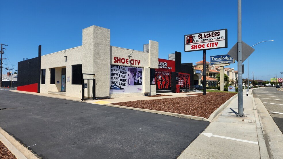 More Photos Of 1941 Newport Blvd, Costa Mesa Freestanding For Lease