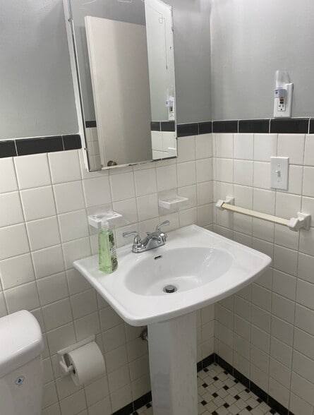 More Photos Of 5120 Glenwood Ave, Youngstown Apartments For Sale
