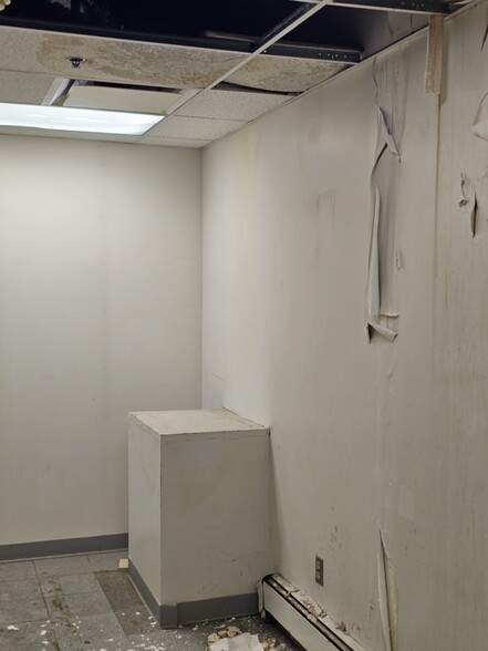 More Photos Of 629 Broadway, Bayonne Medical For Sale