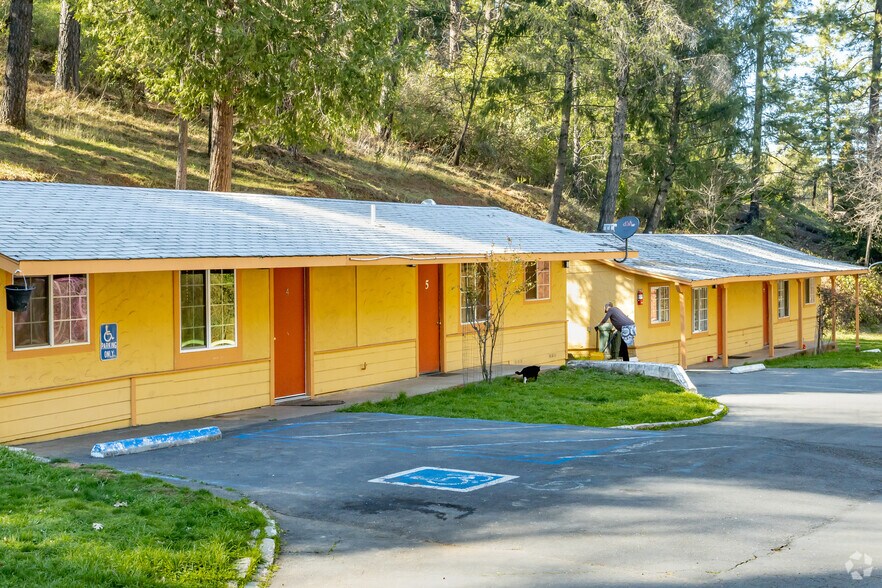 More Photos Of 1676 Broadway, Placerville Hotel For Sale