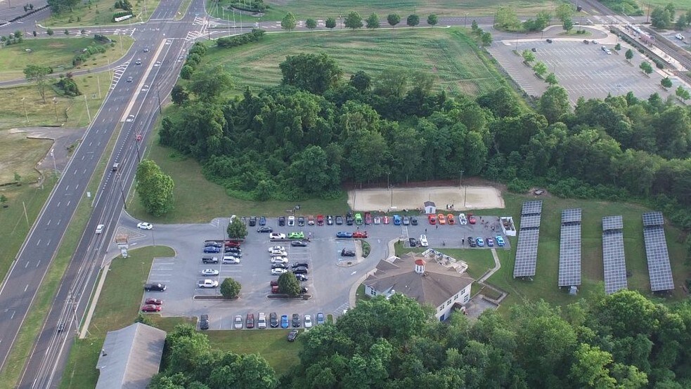 More Photos Of 2031 Route 130 N, Burlington Township Restaurant For Sale