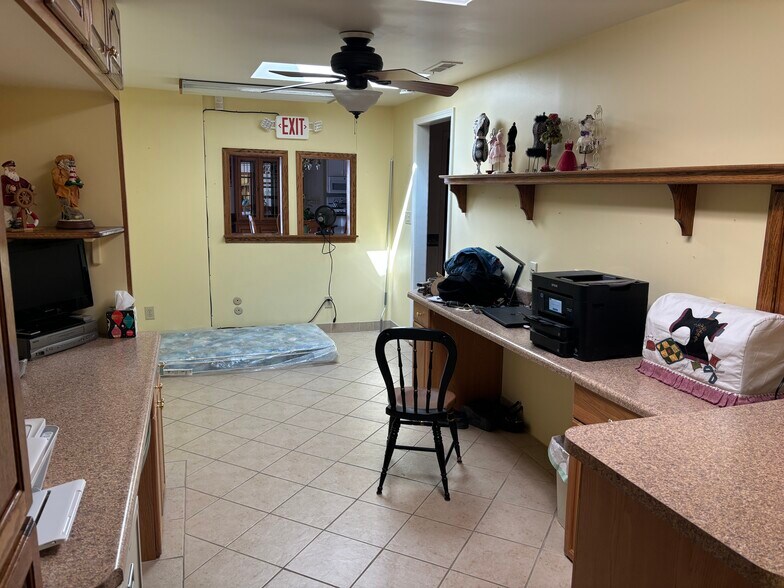 Primary Photo Of 2884 Fort St, Lincoln Park Office Residential For Sale