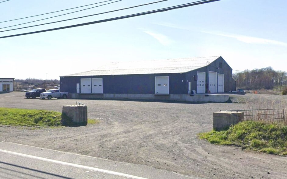 More Photos Of 907 Pulaski Hwy, Goshen Service For Sale
