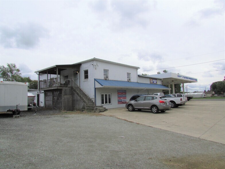 More Photos Of 5982 W State Road 32, Anderson Service Station For Sale