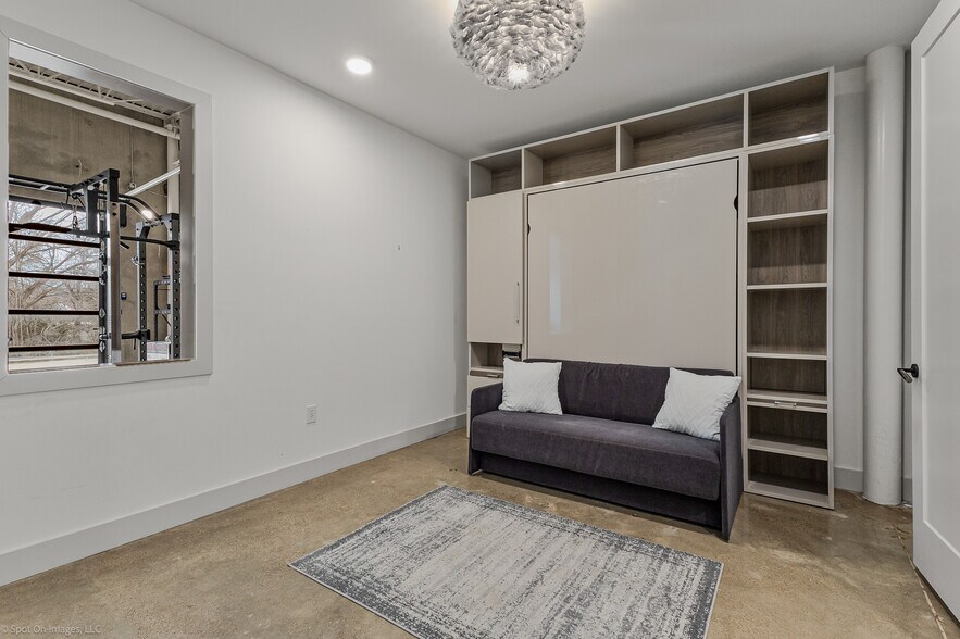 More Photos Of 1380 River Bend Dr, Dallas Office For Sale