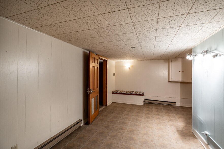 More Photos Of 3701 E Layton Ave, Cudahy Storefront Retail Residential For Sale