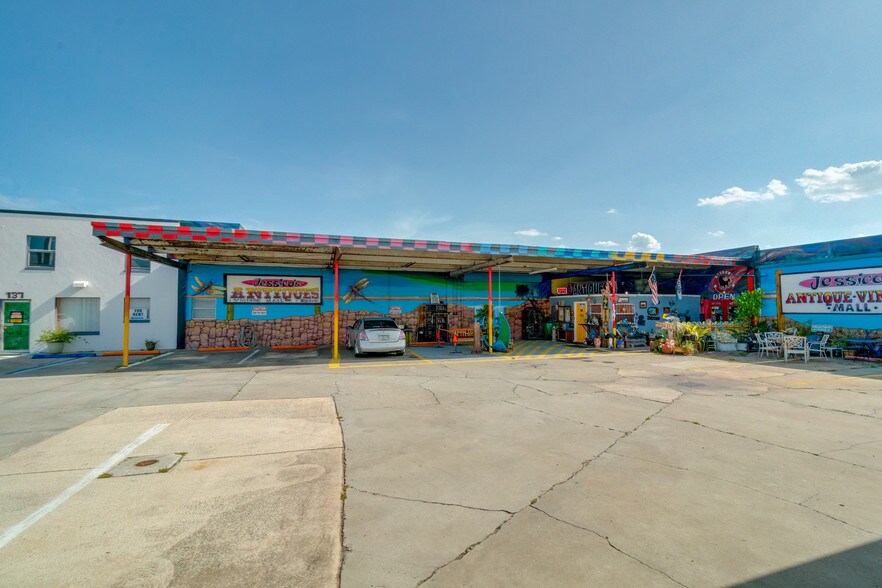 More Photos Of 117-137 Hughlett Ave, Cocoa General Retail For Sale