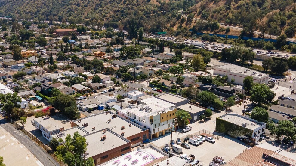 More Photos Of 2410-2412 Eads St, Los Angeles Apartments For Lease